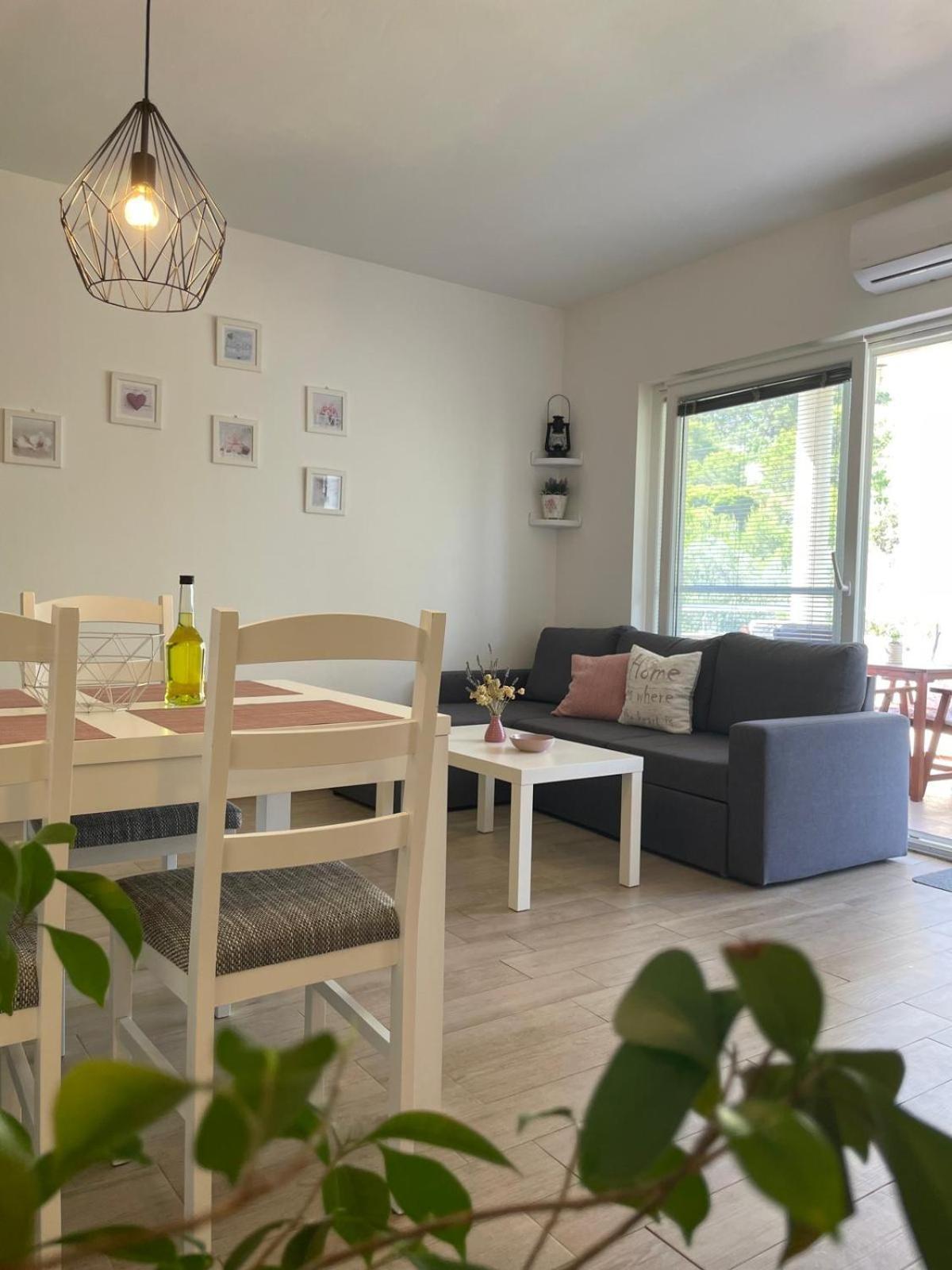 Apartments Nada Betina  Εξωτερικό φωτογραφία