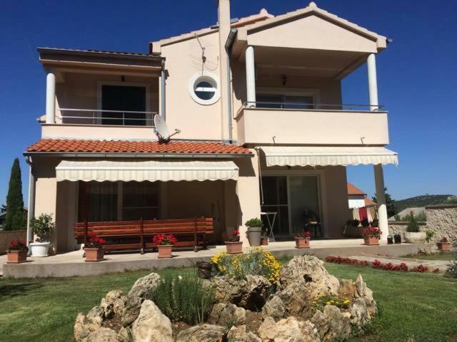 Apartments Nada Betina  Εξωτερικό φωτογραφία